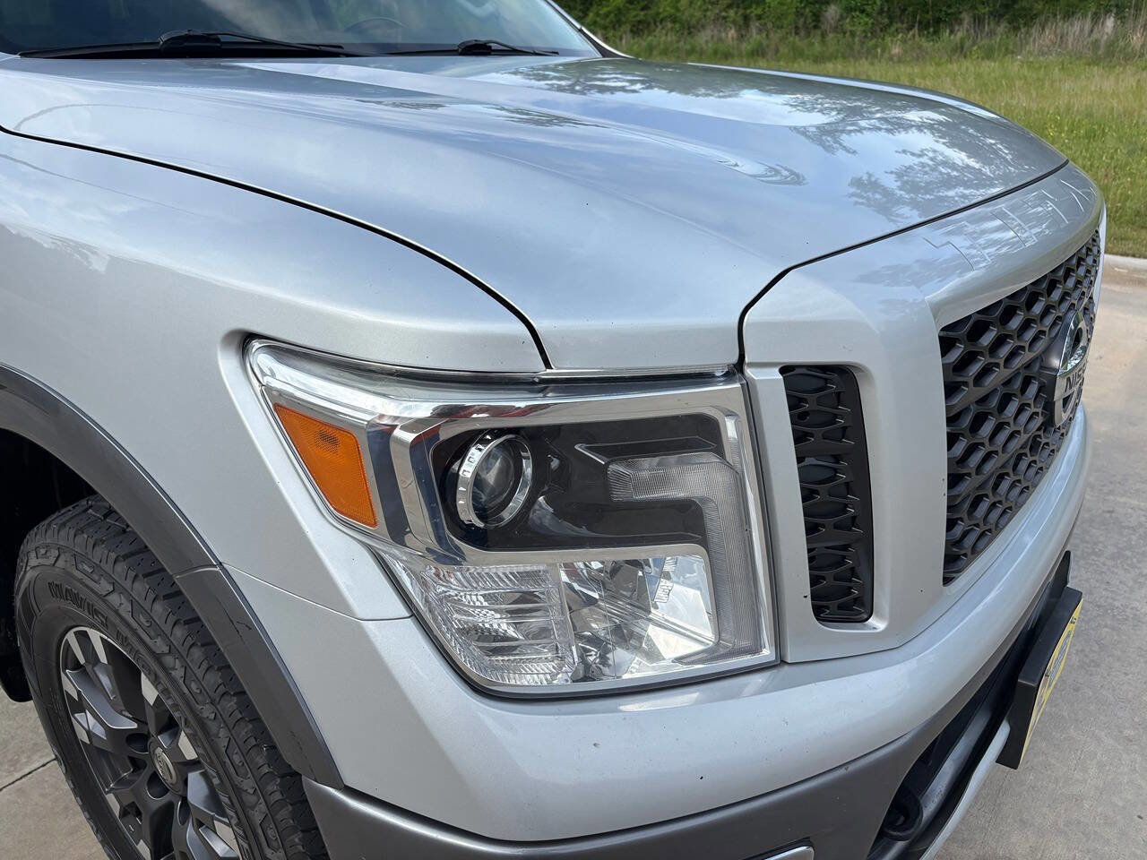 Used 2018 Nissan Titan PRO-4X AWD/4WD image 13