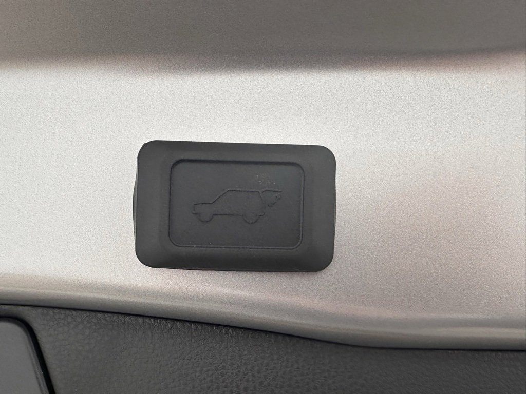 New 2025 Toyota RAV4 XLE Premium image 16