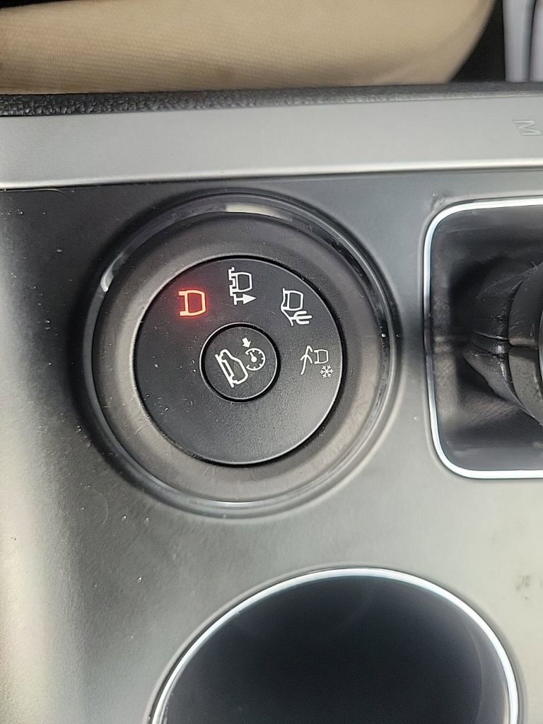 Used 2014 Ford Explorer XLT image 17