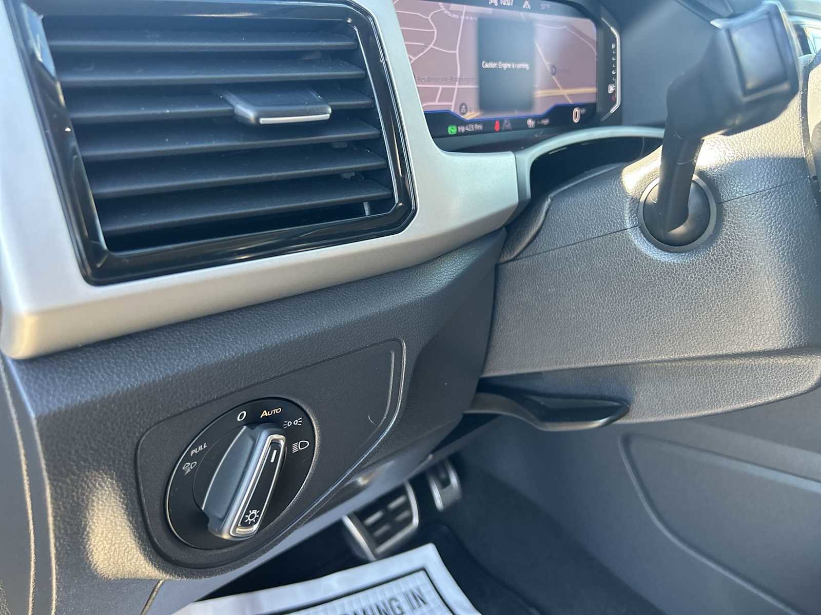 Used 2021 Volkswagen Atlas SEL Premium image 17