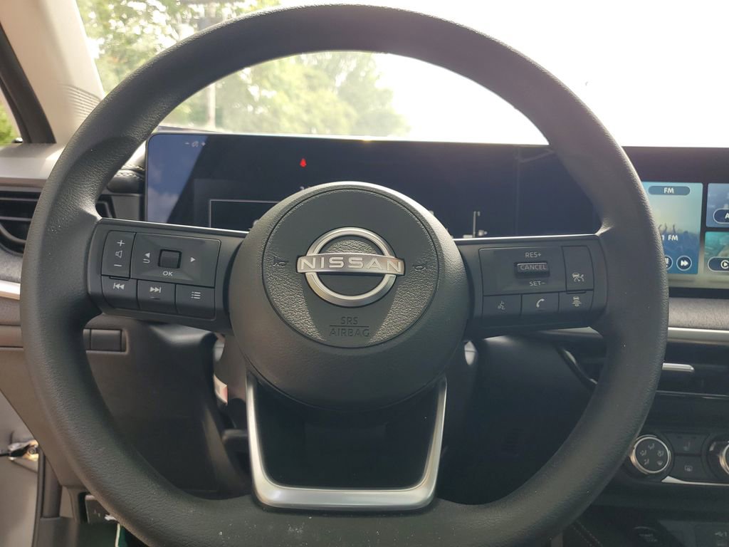 Used 2025 Nissan Kicks SV w/ SV Premium Package AWD/4WD image 21