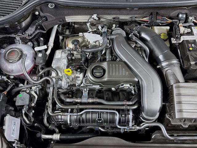 New 2026 Volkswagen Taos SEL AWD/4WD image 31