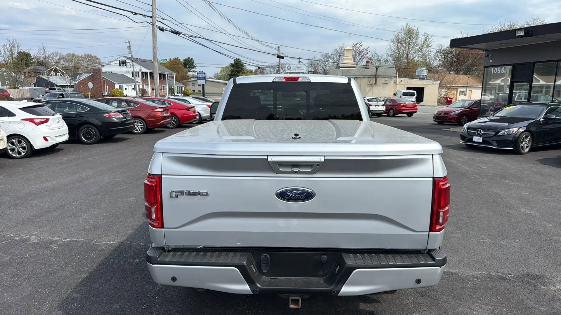 Used 2015 Ford F150 Lariat w/ Equipment Group 501A Mid image 6