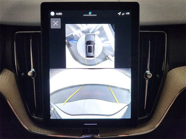 New 2026 Volvo XC60 B5 Plus w/ Protection Package Premier image 18