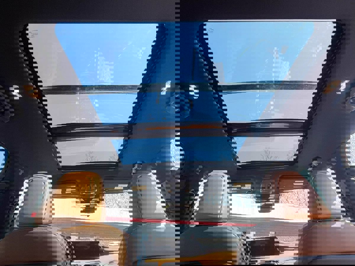 Used 2025 Nissan Armada Platinum Reserve image 15