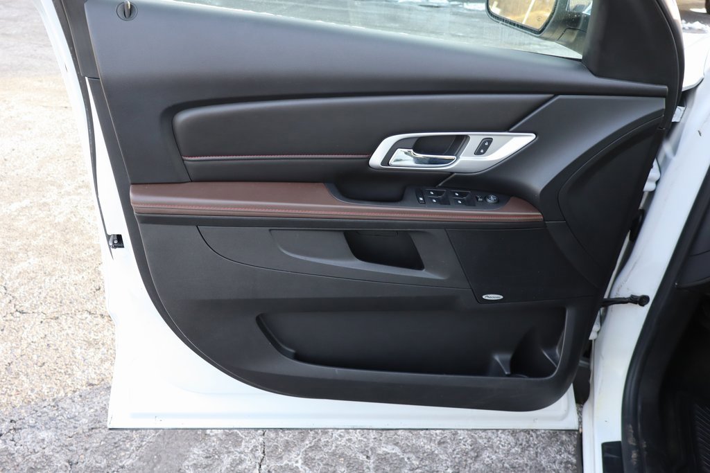 Used 2013 GMC Terrain SLT w/ LPO, Chrome Package image 19