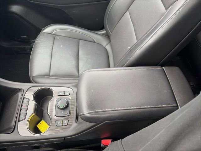 Used 2021 GMC Acadia SLT image 20