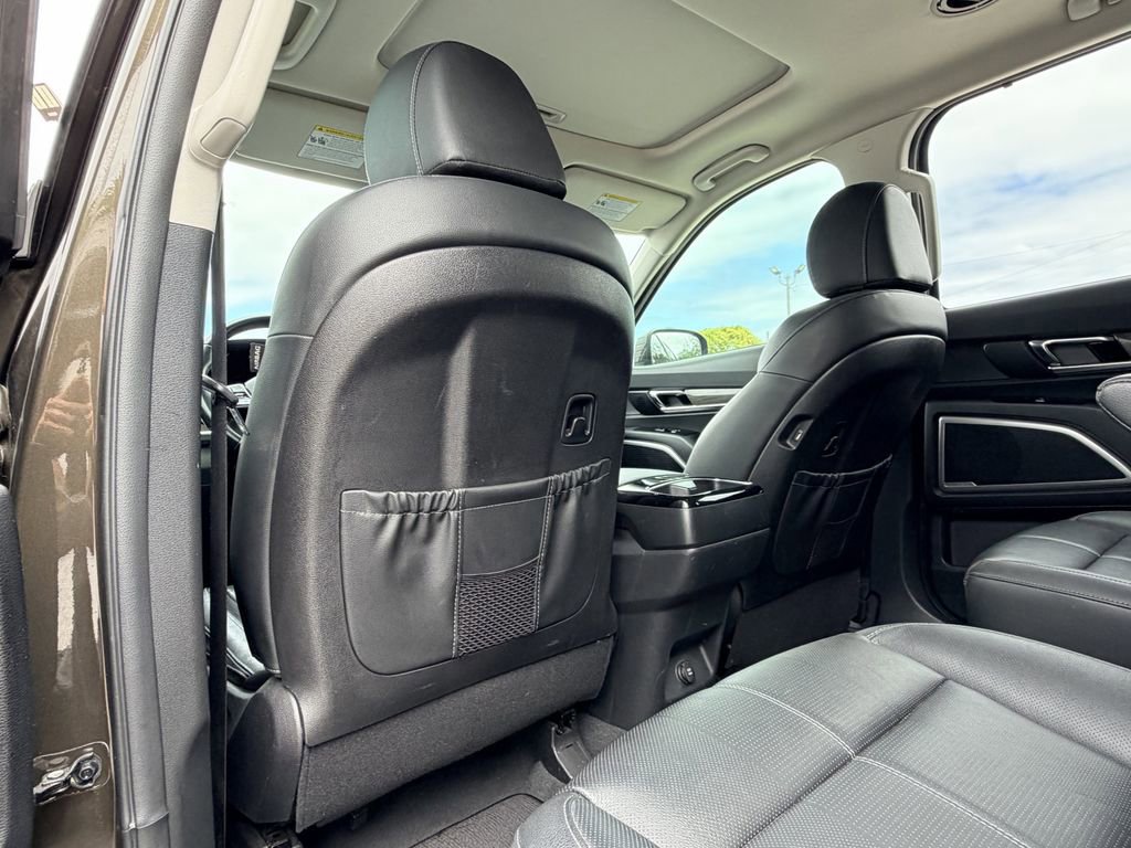 Used 2022 Kia Telluride EX w/ EX Premium Package image 13