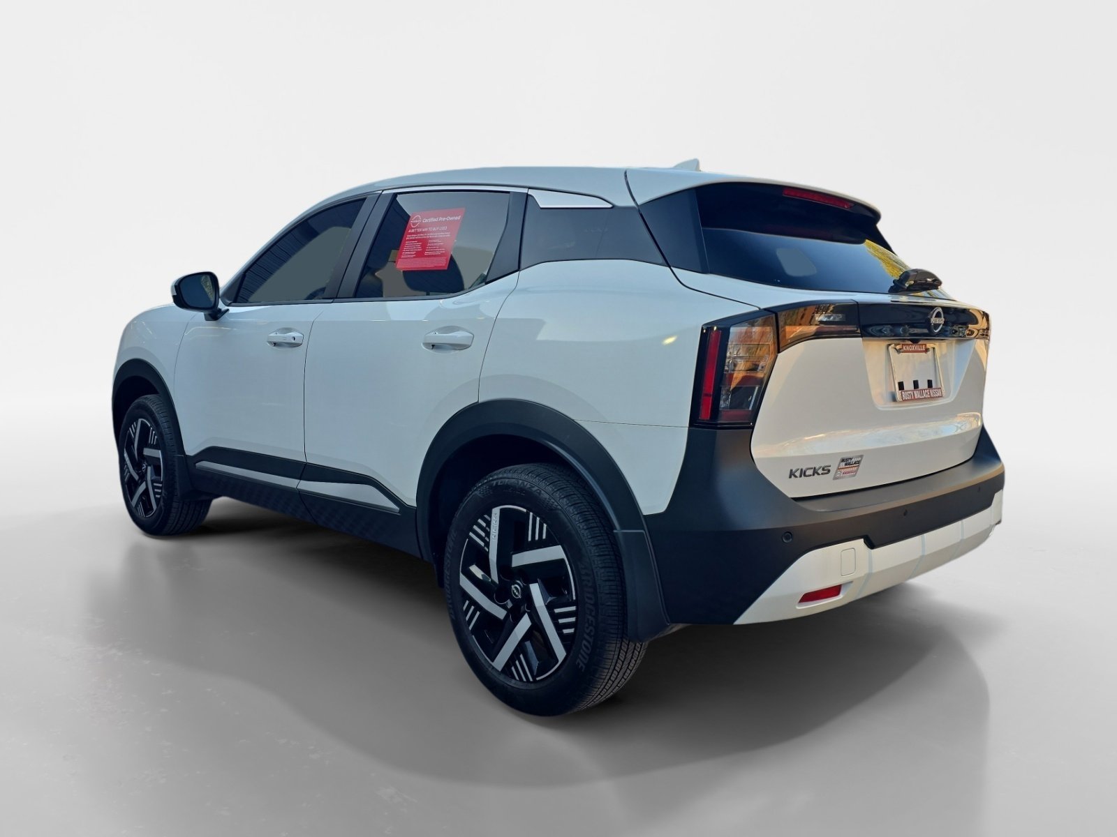 Certified 2025 Nissan Kicks SV image 3