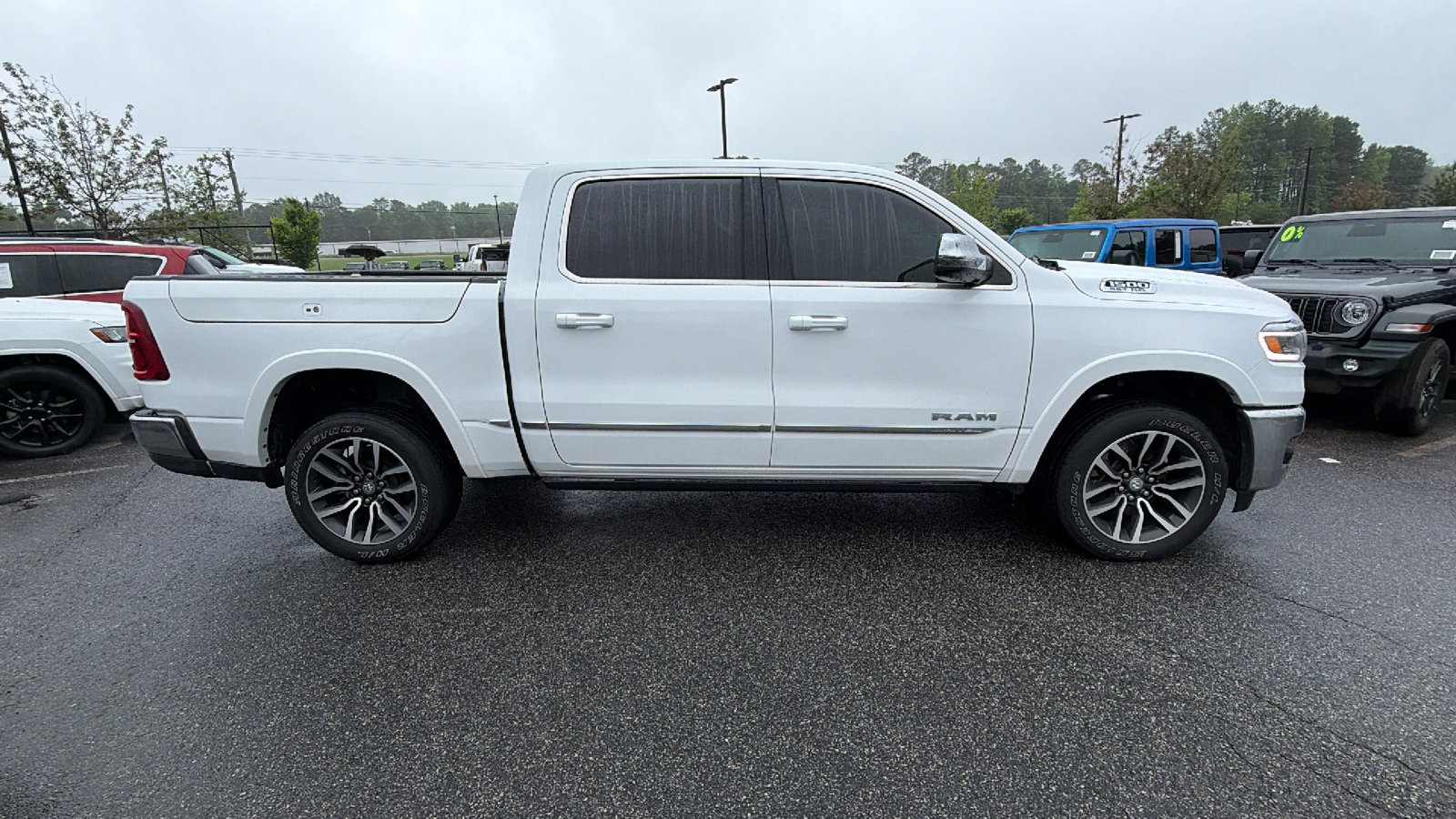 Used 2025 RAM 1500 Limited AWD/4WD image 7