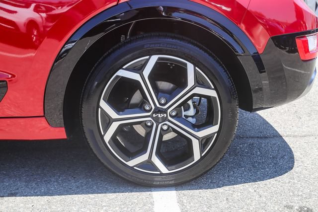 Certified 2023 Kia Niro EX Touring FWD image 12