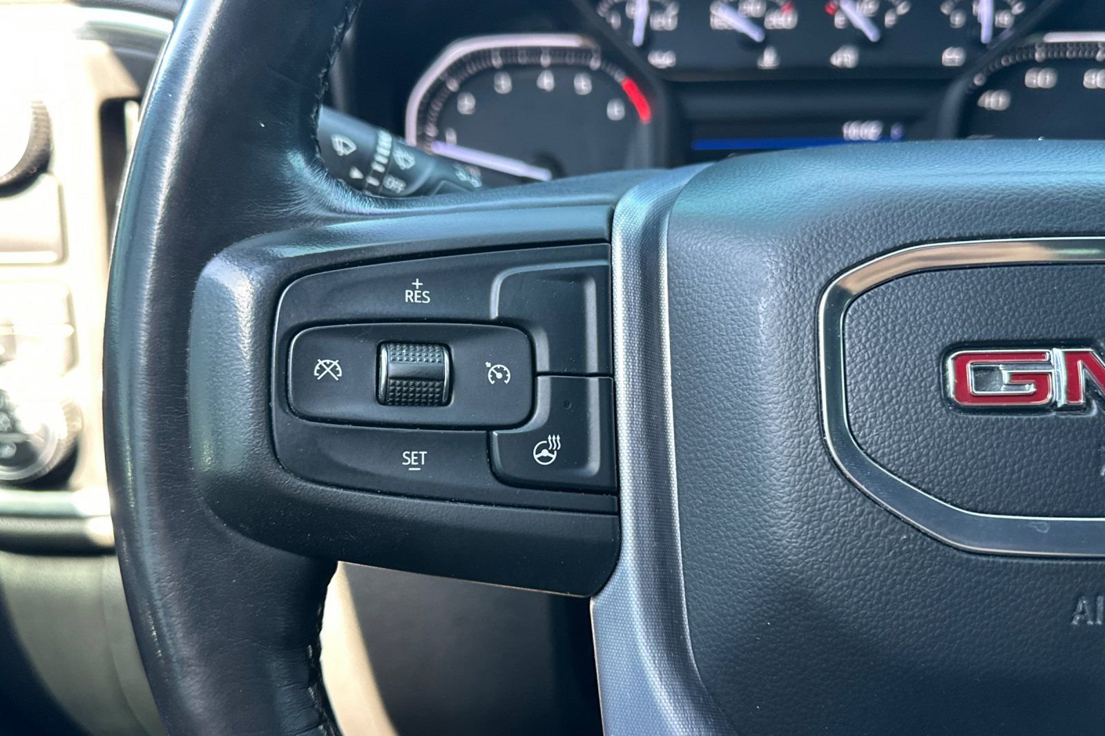 Used 2019 GMC Sierra 1500 SLT w/ SLT Premium Package image 30