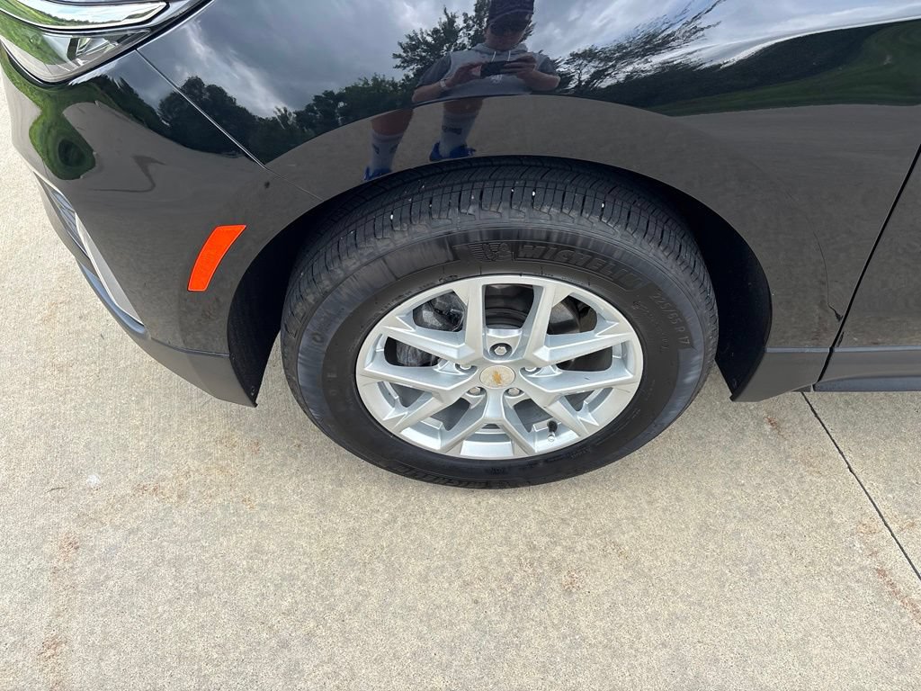 Used 2024 Chevrolet Equinox LT FWD image 51