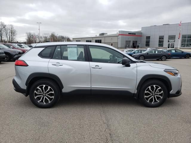Used 2025 Toyota Corolla Cross AWD Hybrid image 4