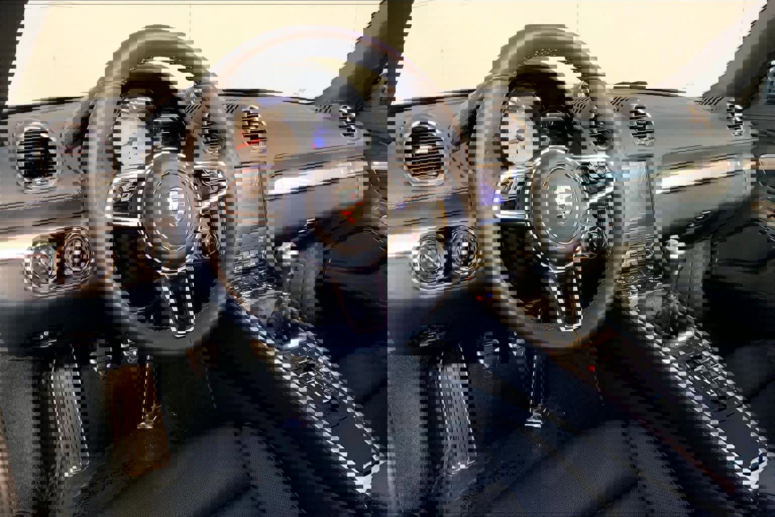 Used 2025 Porsche 718 Boxster S image 13