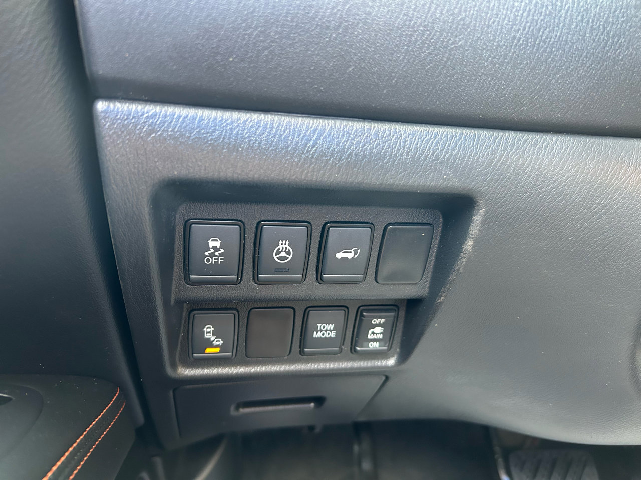 Used 2020 Nissan Pathfinder SL image 14