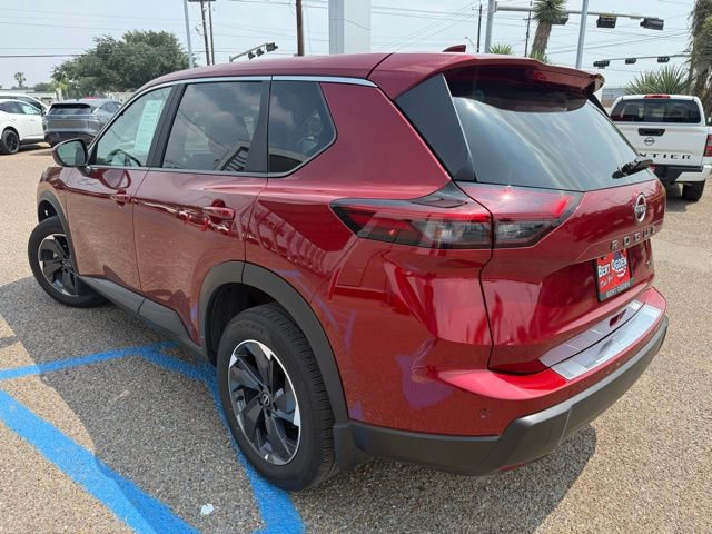 Certified 2024 Nissan Rogue SV FWD image 5