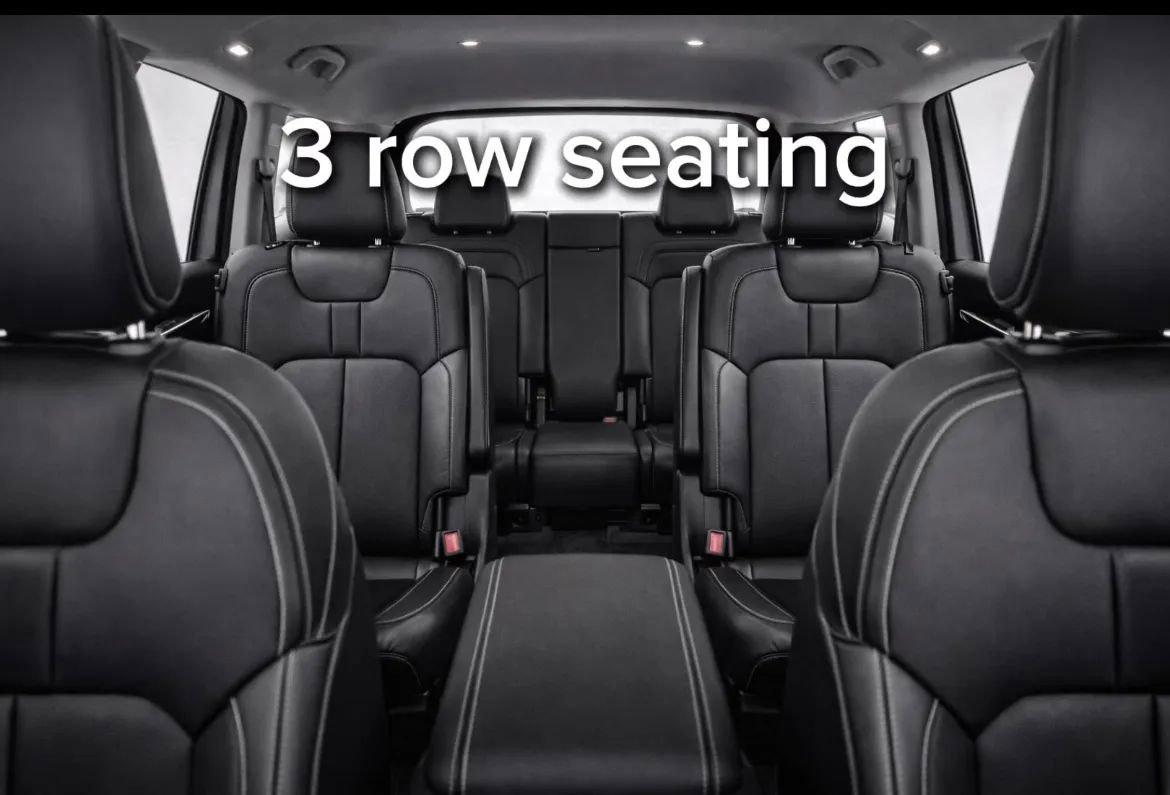 Used 2022 Jeep Grand Cherokee L Limited w/ Black Appearance Package image 11