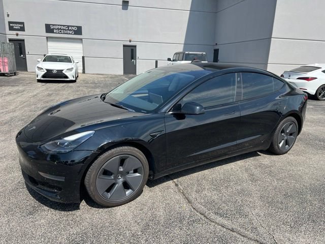 Used 2023 Tesla Model 3 Standard Range RWD image 7