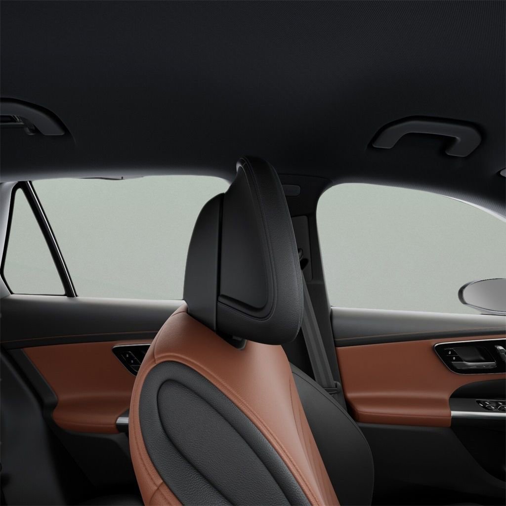 Used 2025 Mercedes-Benz GLC 300 image 38