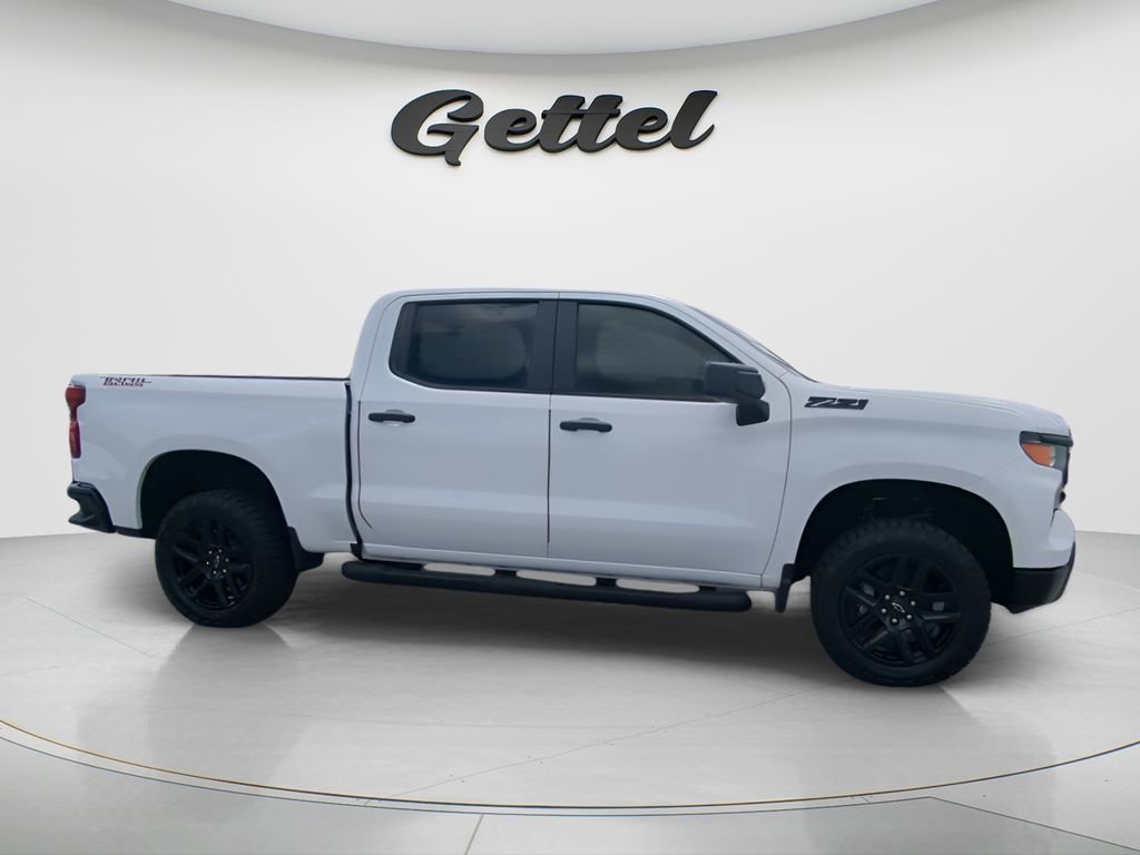 Used 2026 Chevrolet Silverado 1500 Custom Trail Boss w/ LPO, Dark Essentials Package image 4