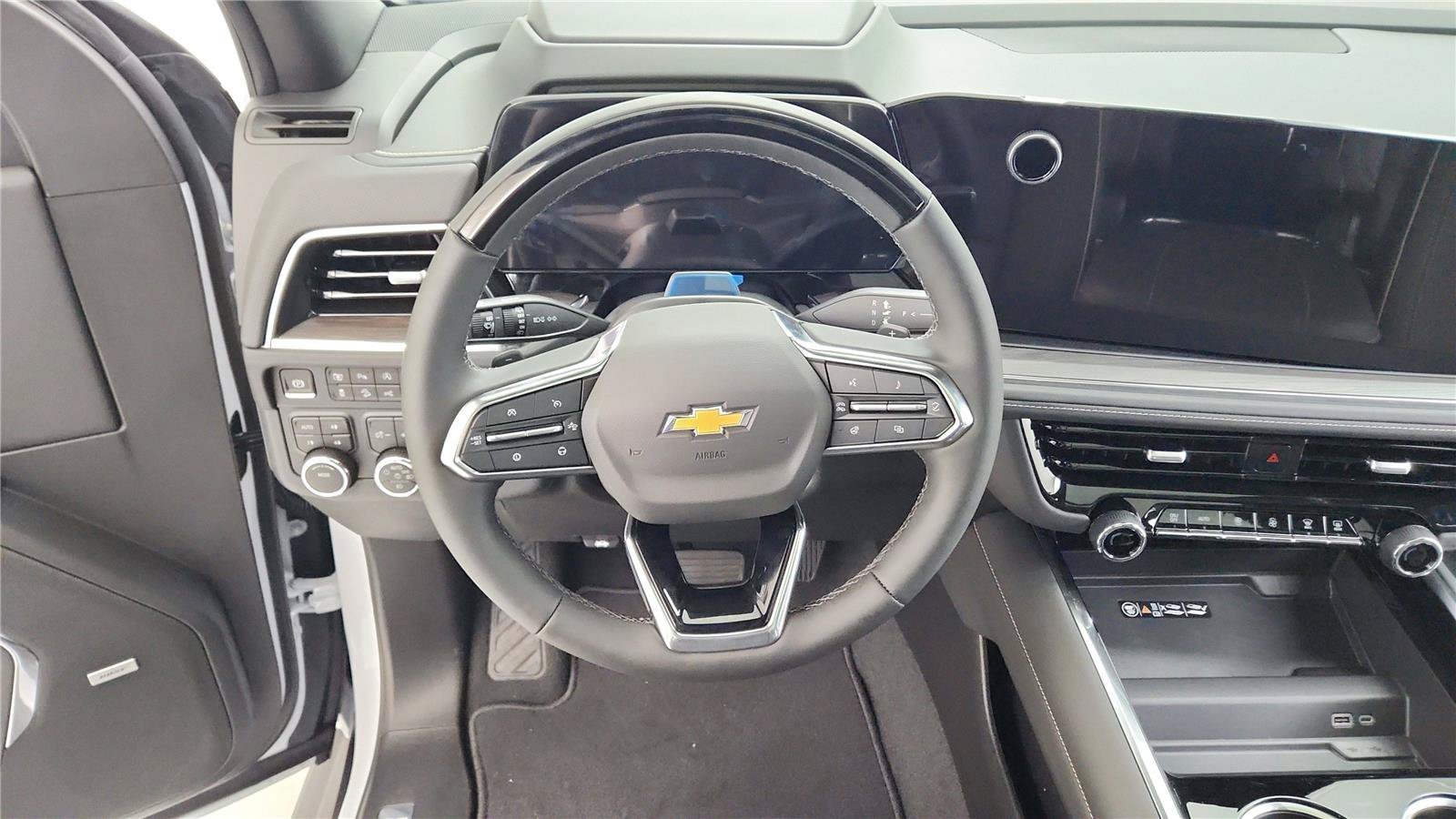 New 2026 Chevrolet Suburban Premier AWD/4WD image 23