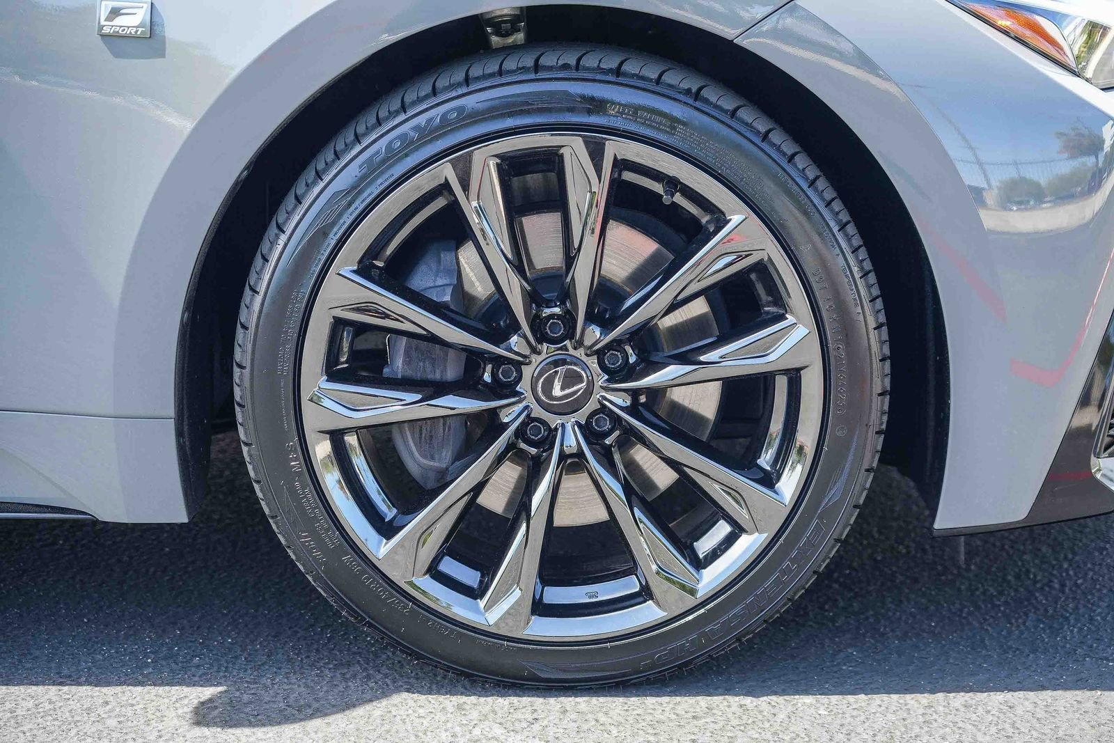 Used 2025 Lexus IS 350 F Sport RWD image 12