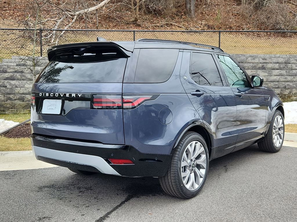 New 2026 Land Rover Discovery Limited Edition AWD/4WD image 2