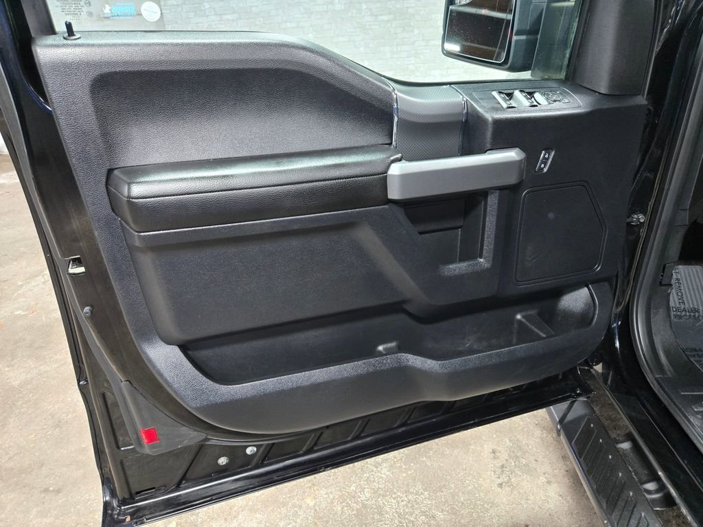 Used 2017 Ford F150 XLT w/ Equipment Group 302A Luxury image 7