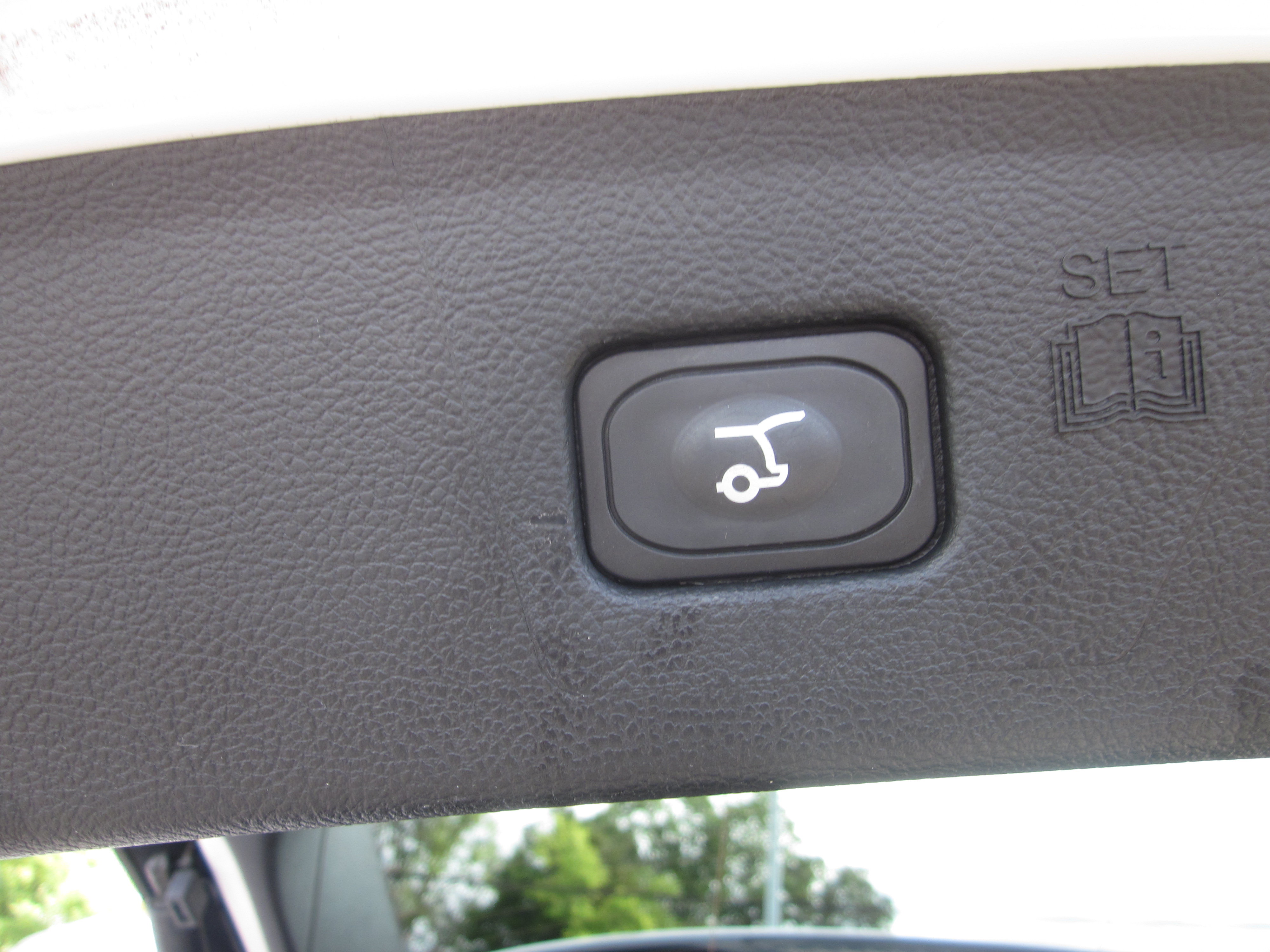 Used 2024 Ford Edge SEL w/ Convenience Package AWD/4WD image 9