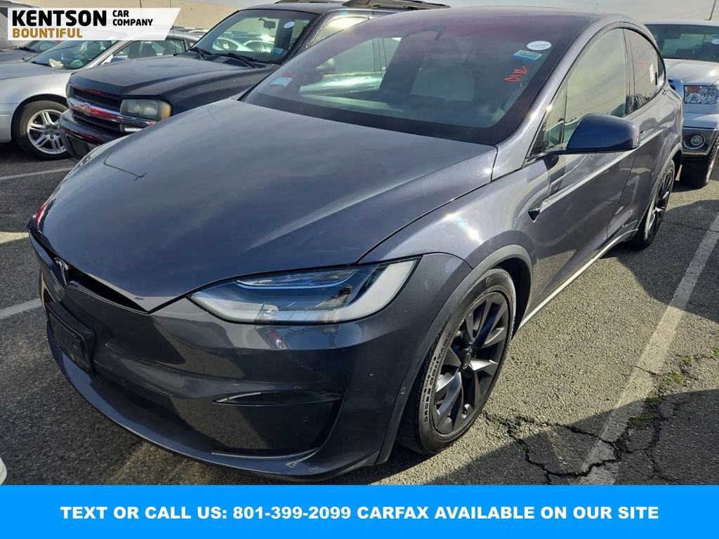 Used 2023 Tesla Model X image 1