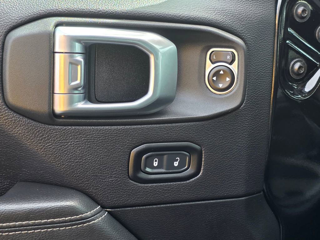 Used 2023 Jeep Wrangler Unlimited Sahara w/ Cold Weather Group image 13