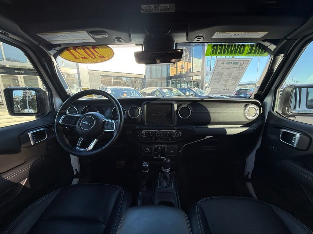 Used 2021 Jeep Wrangler Unlimited Sahara w/ Cold Weather Group AWD/4WD image 17