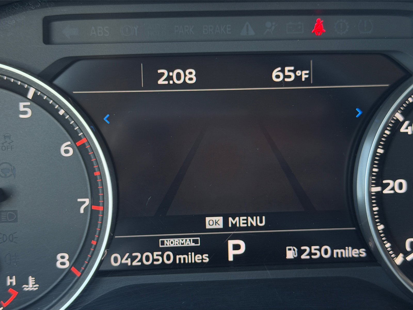 Used 2024 Mitsubishi Outlander SE image 2