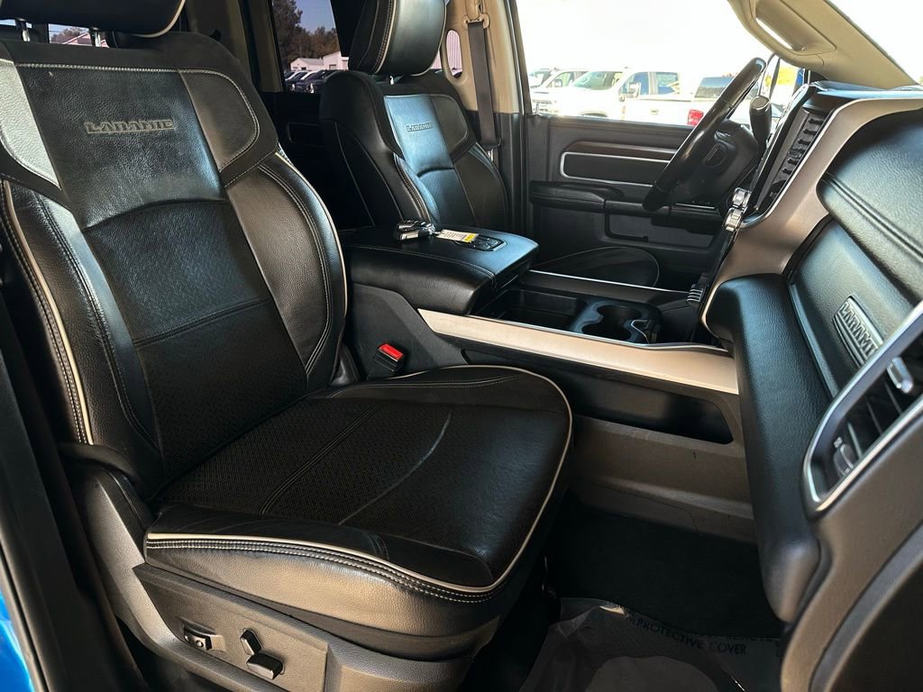 Used 2022 RAM 3500 Laramie image 17