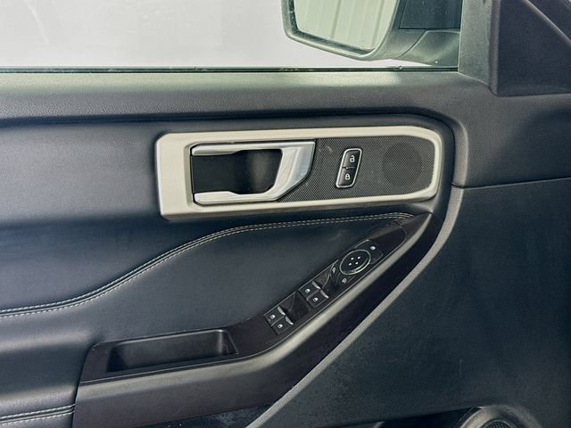 Used 2020 Ford Explorer XLT w/ Equipment Group 202A image 17