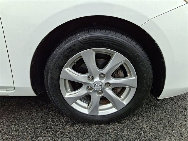 Used 2011 MAZDA MAZDA3 i Touring image 11