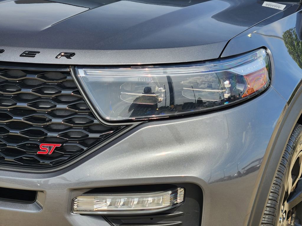 Used 2022 Ford Explorer ST w/ Equipment Group 401A image 9