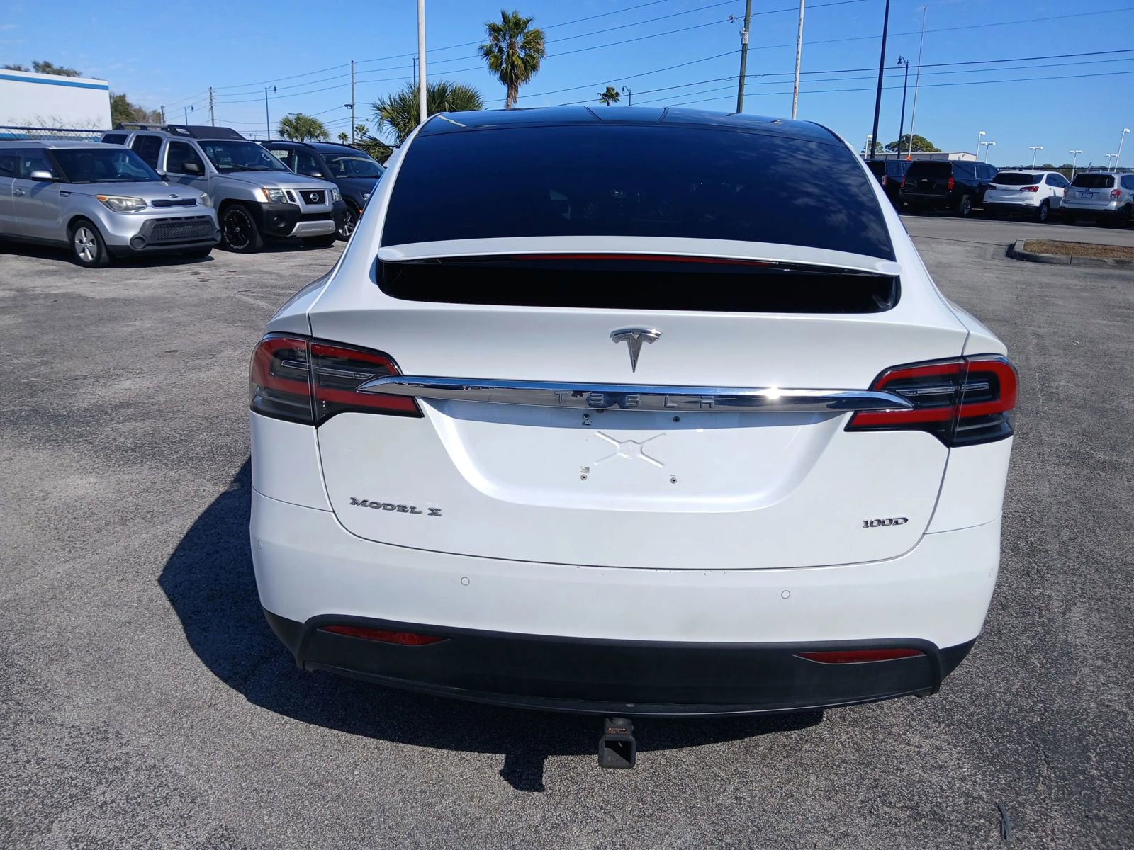 Used 2017 Tesla Model X 75D AWD/4WD image 7