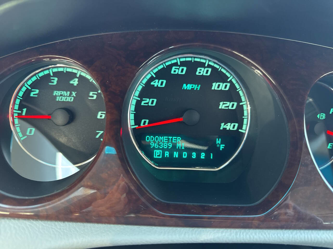 Used 2011 Buick Lucerne CXL FWD image 30