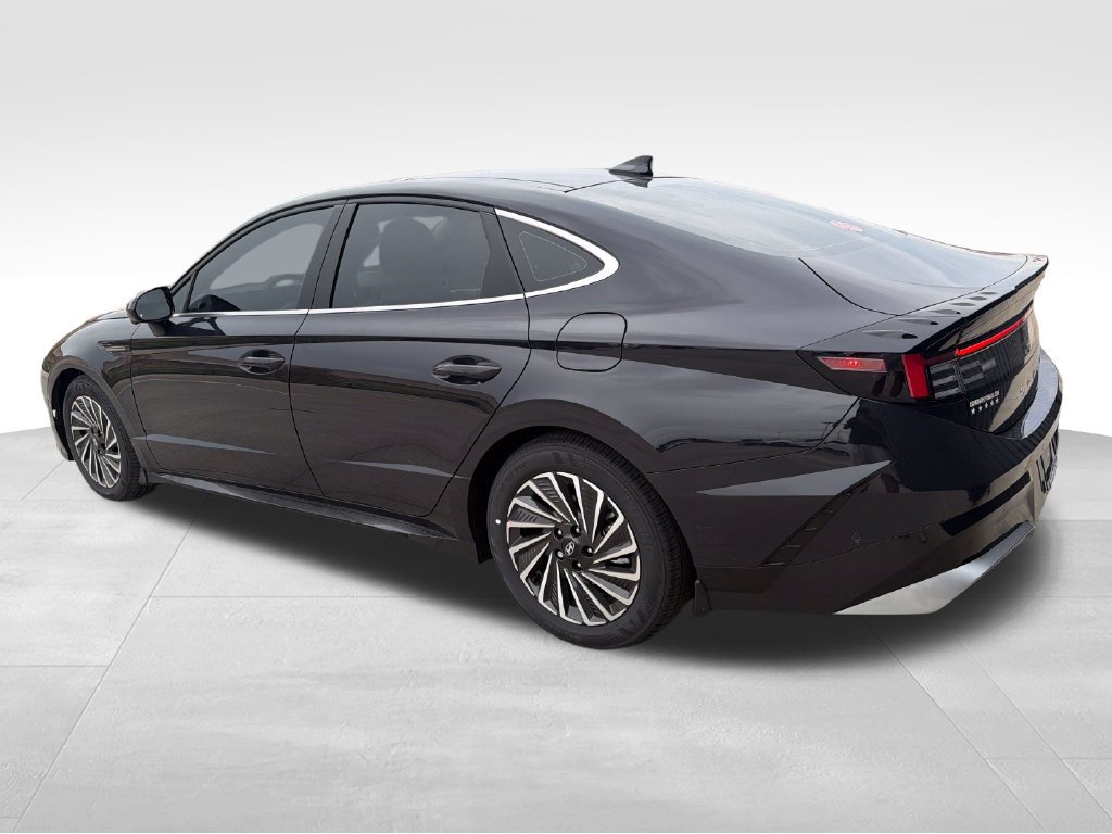 New 2026 Hyundai Sonata Limited FWD image 4
