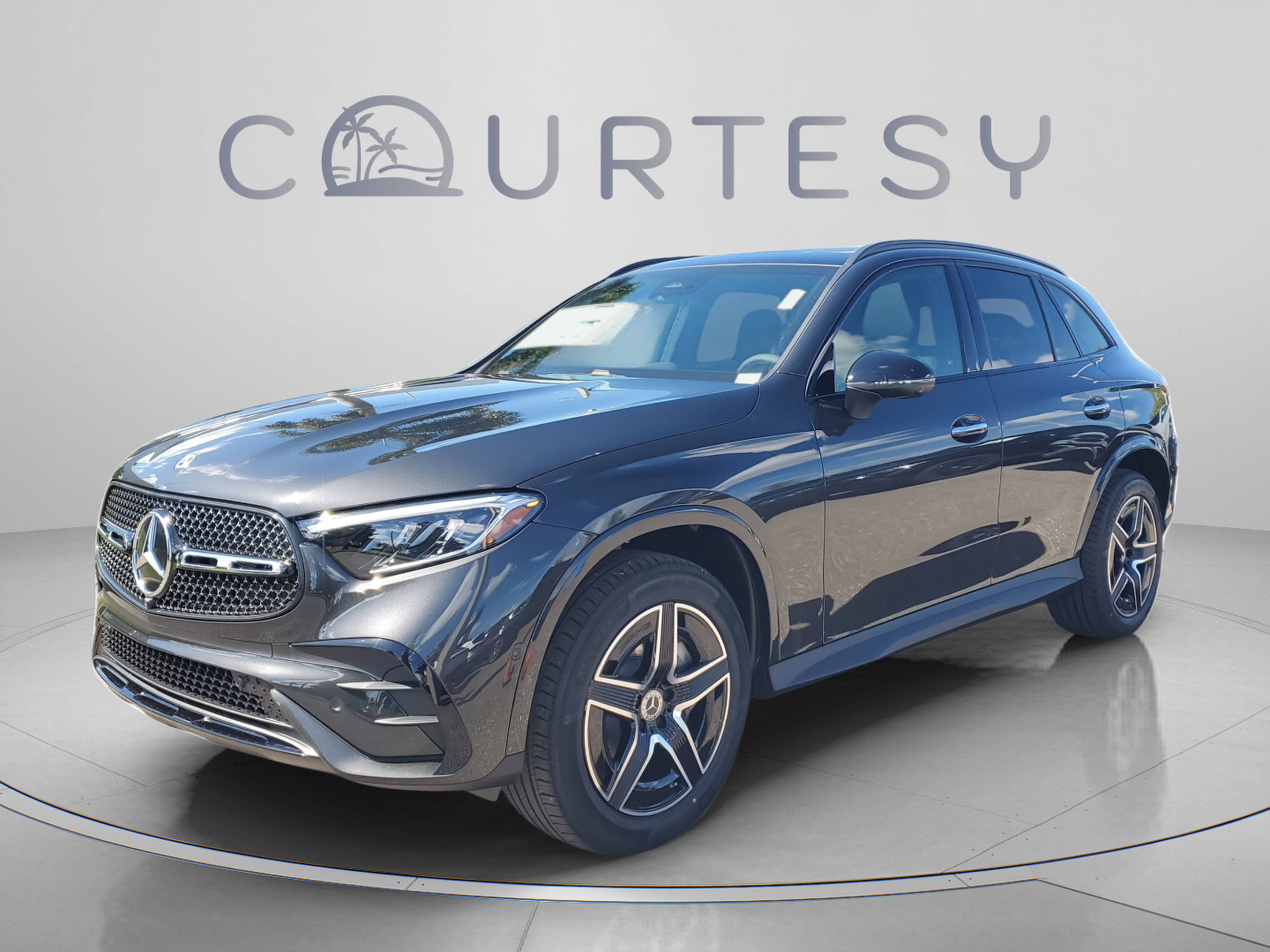 Certified 2026 Mercedes-Benz GLC 300 4MATIC image 1