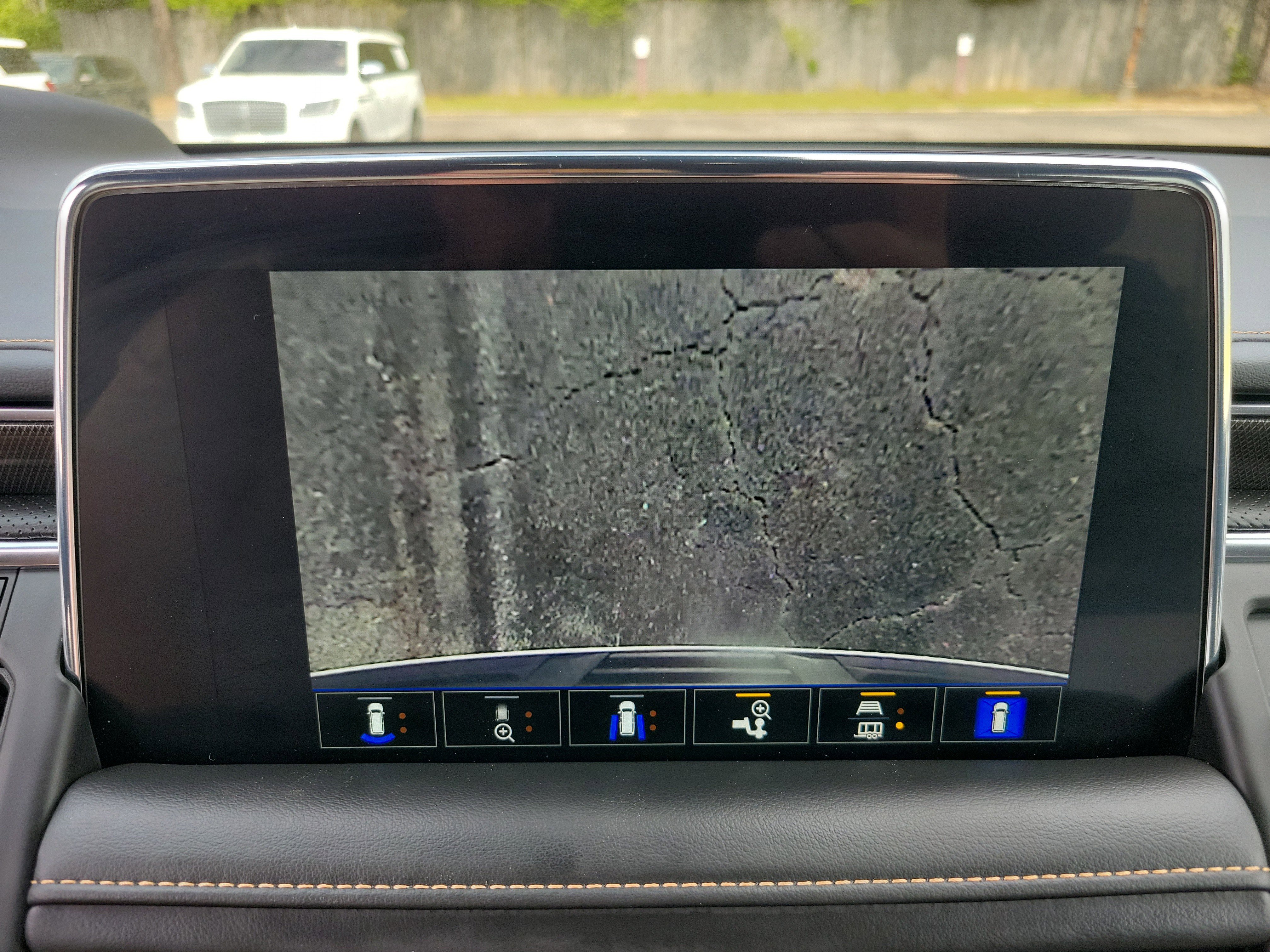 Used 2023 GMC Yukon AT4 image 19