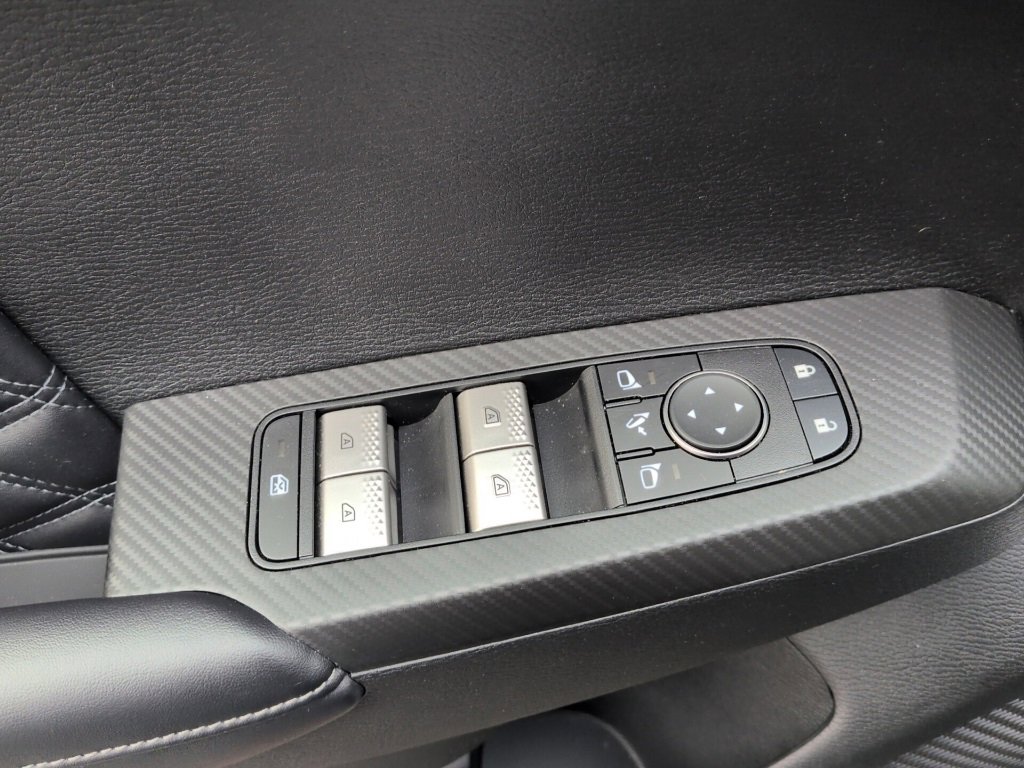 Used 2023 Mitsubishi Outlander SEL image 21