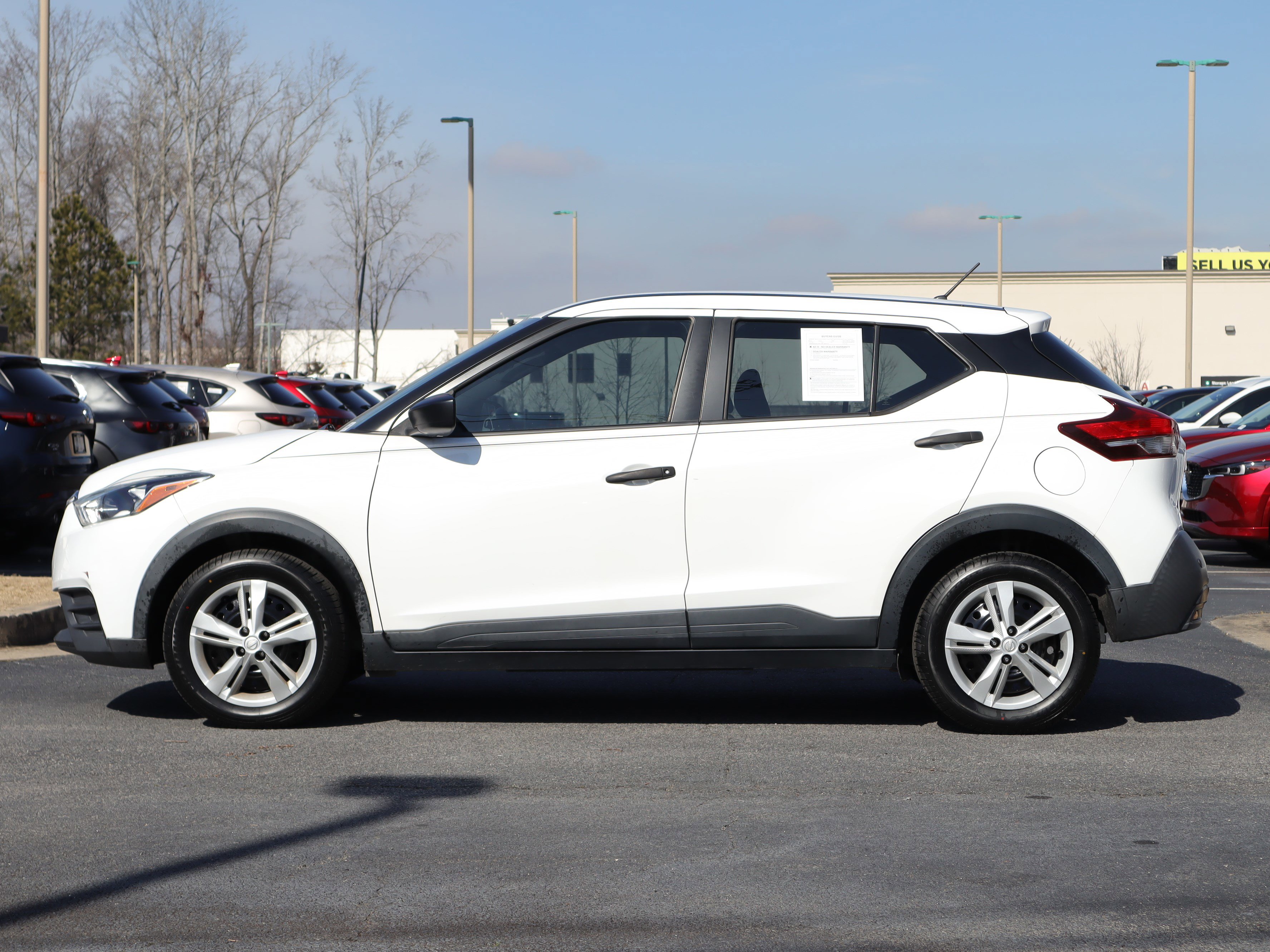 Used 2020 Nissan Kicks S image 5