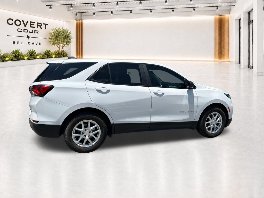 Used 2024 Chevrolet Equinox LS w/ LS Convenience Package FWD image 13