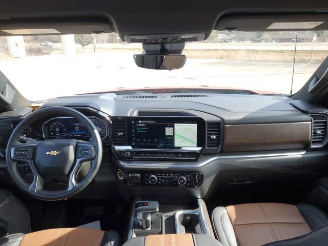 Used 2025 Chevrolet Silverado 1500 High Country image 25