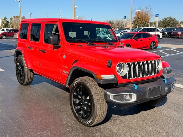Used 2024 Jeep Wrangler Unlimited Sahara image 3