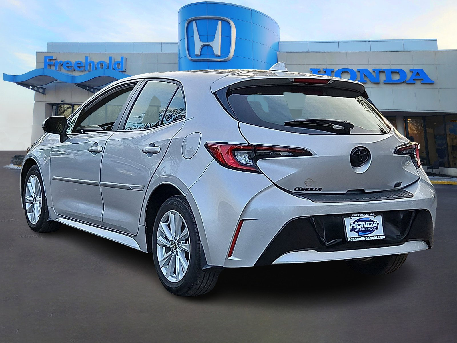 Used 2023 Toyota Corolla SE image 5