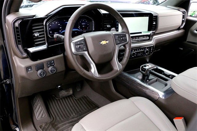 Used 2024 Chevrolet Silverado 1500 LTZ w/ LTZ Premium Texas Edition image 9